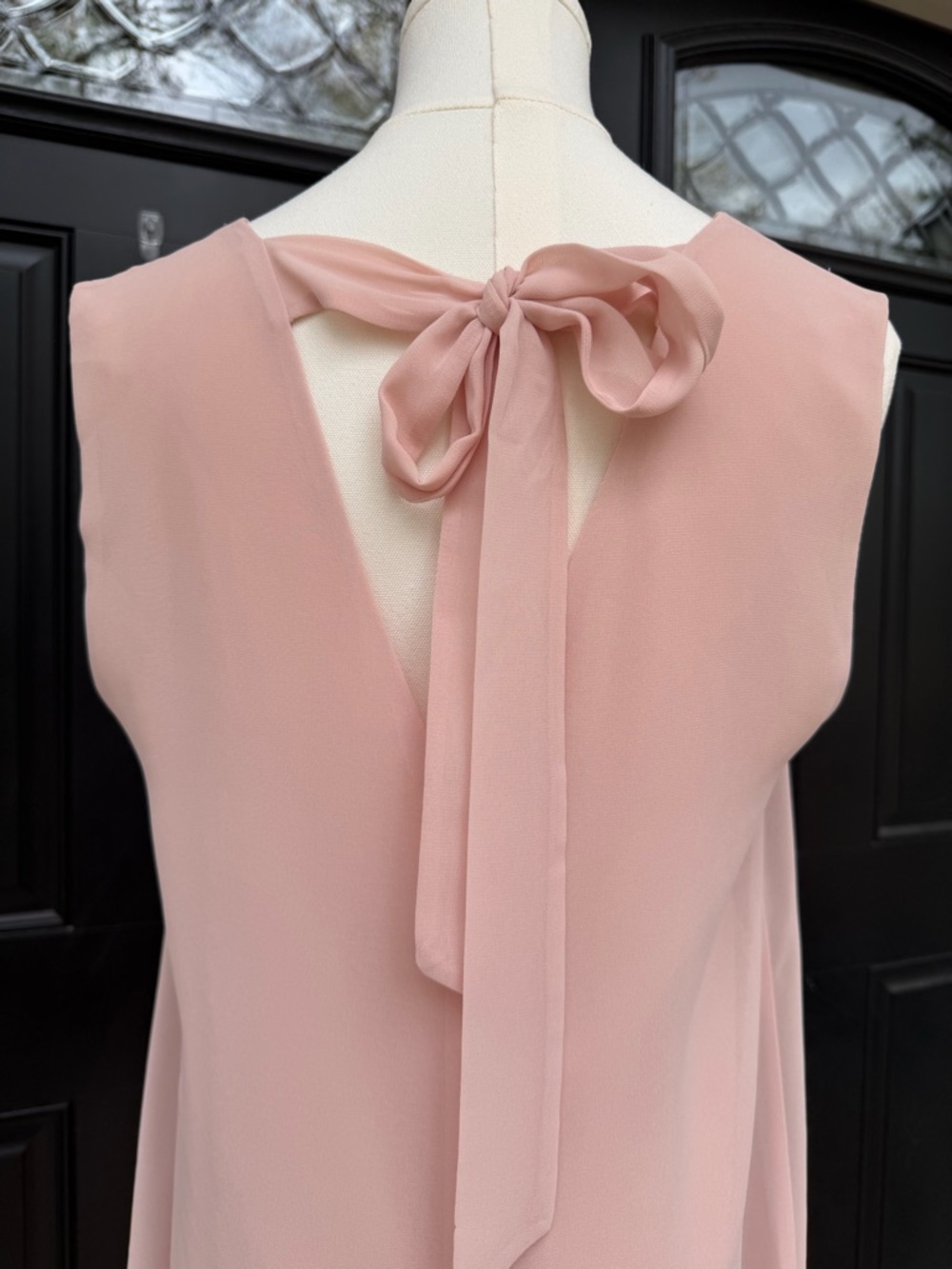 BCBG Elegant Sleeveless Pink V-Neck Dress Women’s Large - Picture 3 of 4